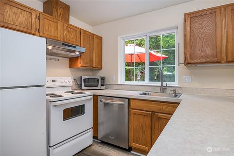 3662 Britzman Loop, Clinton, WA 98236 photo 8