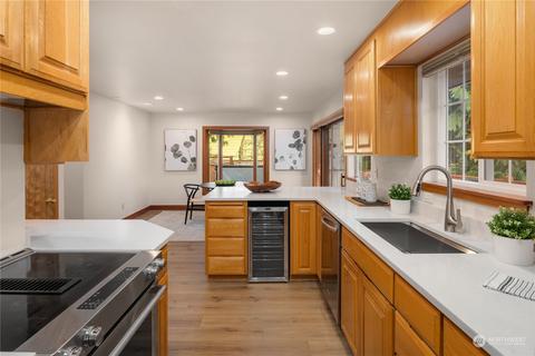 10425 NE 194th St, Bothell, WA 98011 photo 8