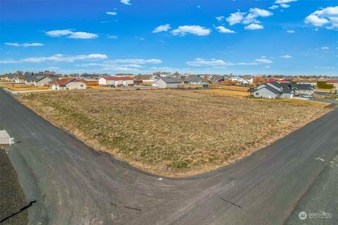 5702 Road J4 NE, Moses Lake, WA 98837
