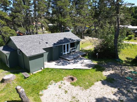 1115 201st Ln, Ocean Park, WA 98640