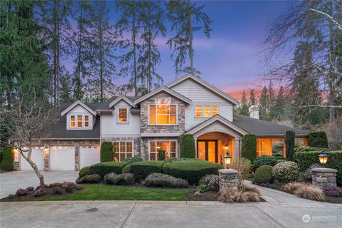 10707 226th St SW, Edmonds, WA 98020