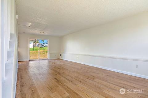 313 Bedrock Dr, Everett, WA 98203 photo 7