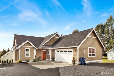 1115 Front St, Lynden, WA 98264