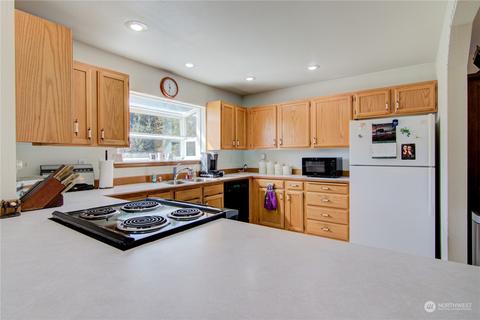 136 Hewitt Rd, Chehalis, WA 98532 photo 12