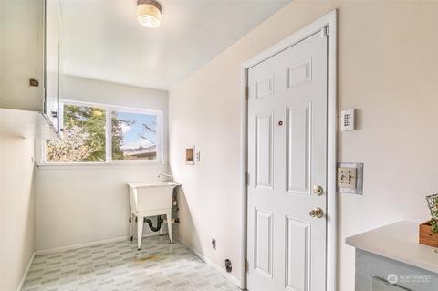 24324 7th Ave W, Bothell, WA 98021 photo 24