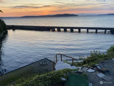 506 Lafayette St, Steilacoom, WA 98388