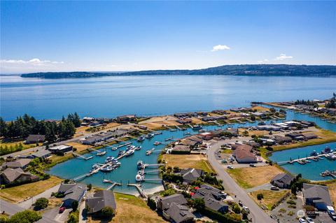 2268 Mariner Beach Dr, Oak Harbor, WA 98277