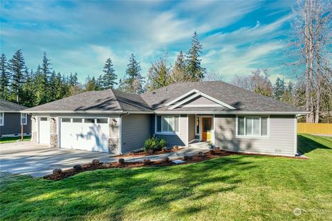 18622 92nd Dr NW, Stanwood, WA 98292