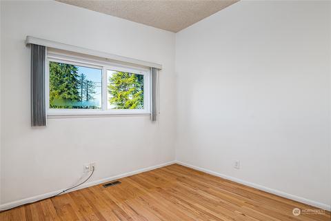 5303 Sunset Ln, Everett, WA 98203 photo 9