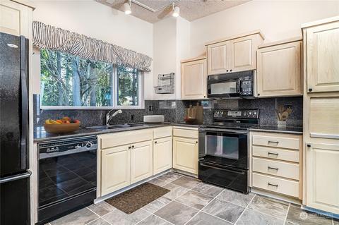5303 Sunset Ln, Everett, WA 98203 photo 7