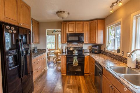153 Ryan Dr, Chehalis, WA 98532 photo 6