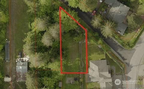 215 SE 261st Ln, Maple Valley, WA 98038