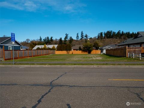 962 E Fir St, Sequim, WA 98382 photo 3