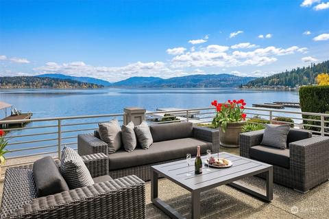 358 W Lake Sammamish Pkwy NE, Bellevue, WA 98008