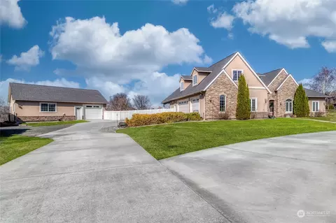 820 Betz Ln, Walla Walla, WA 99362
