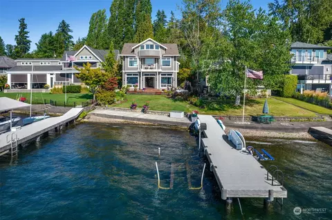 1317 E Lake Sammamish Shore Ln SE, Sammamish, WA 98075