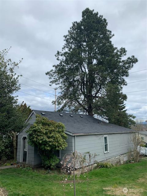 1105 E Marine View Dr, Everett, WA 98201 photo 2