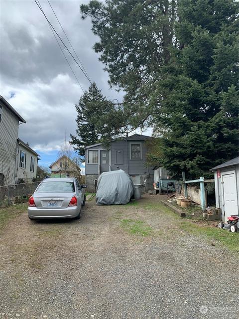 1105 E Marine View Dr, Everett, WA 98201 photo 6