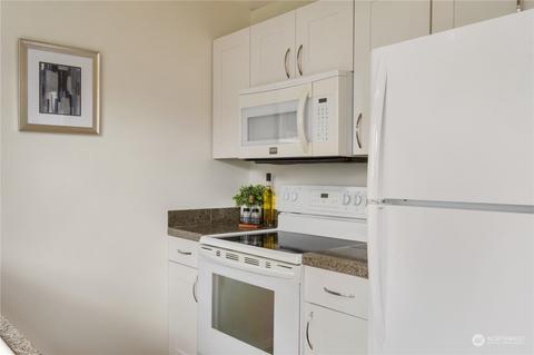 8901 Emerson Pl, Everett, WA 98208 photo 12