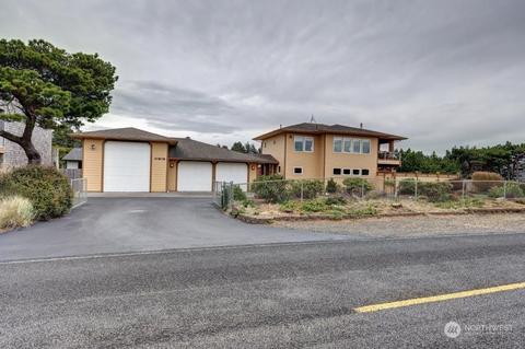 30808 G St, Ocean Park, WA 98640
