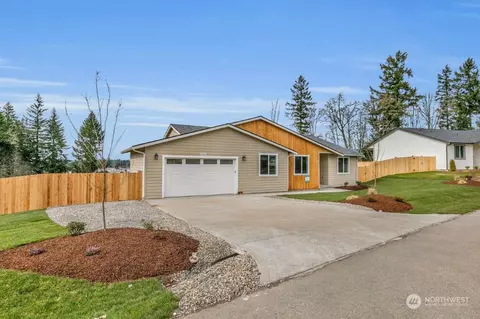 906 Cody St SE #87, Rainier, WA 98576