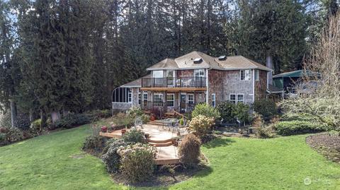 4079 SE Young Hill Ln, Port Orchard, WA 98366