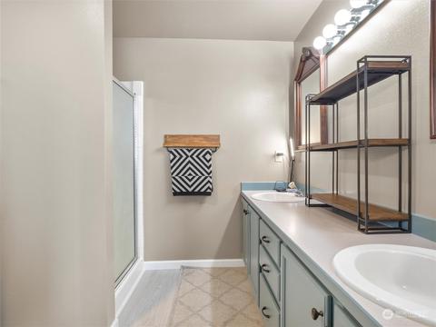 2021 E Grand Ave, Everett, WA 98201 photo 20