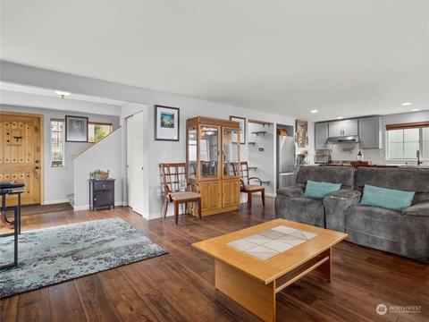 2021 E Grand Ave, Everett, WA 98201 photo 9