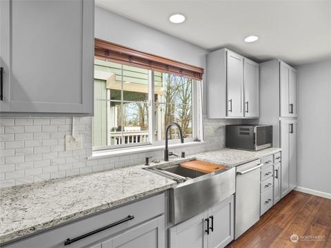 2021 E Grand Ave, Everett, WA 98201 photo 13