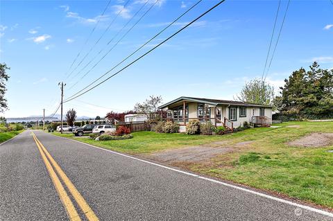 8489 Selder Rd, Blaine, WA 98230