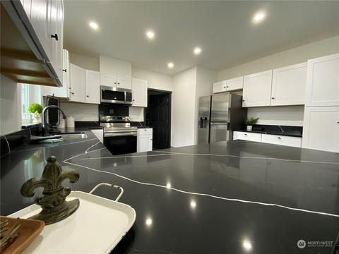 802 W Pine St, Centralia, WA 98531 photo 9