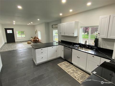 802 W Pine St, Centralia, WA 98531 photo 8