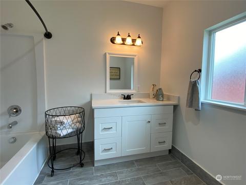 802 W Pine St, Centralia, WA 98531 photo 12