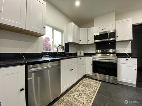 802 W Pine St, Centralia, WA 98531 photo 5