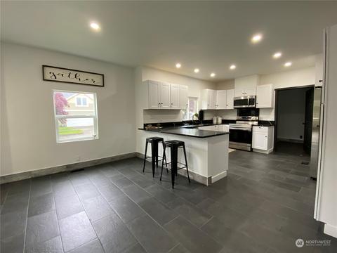 802 W Pine St, Centralia, WA 98531 photo 4