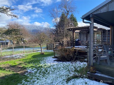 131 Crescent Beach Rd, Eastsound, WA 98245 photo 2