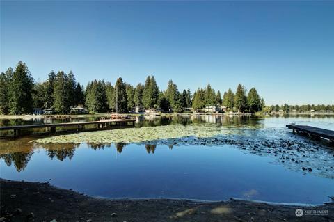 31613 E Lake Morton Dr SE, Kent, WA 98042