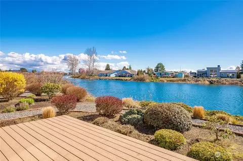 5433 Salish Rd, Blaine, WA 98230