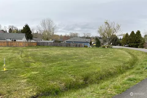 8221 Snohomish Rd, Blaine, WA 98230