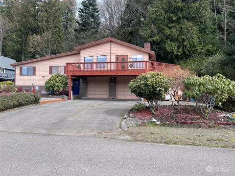 912 Strait View Dr, Port Angeles, WA 98362