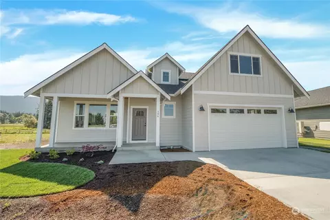 306 Daybreak Ln, Nooksack, WA 98276