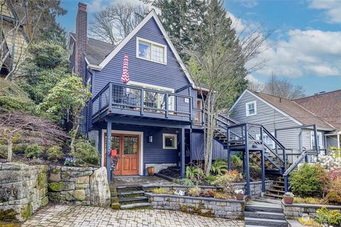 2419 Everett Ave E, Seattle, WA 98102 photo 34