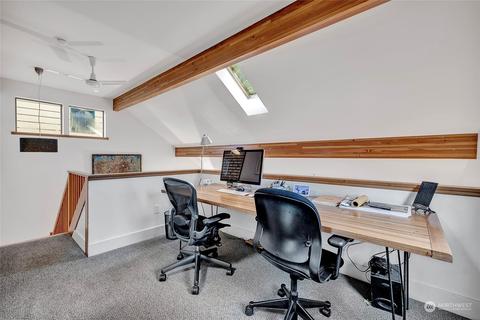2419 Everett Ave E, Seattle, WA 98102 photo 16
