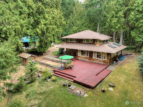 6335 NE Lariat Loop, Bainbridge Island, WA 98110