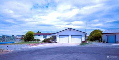 330 Rainbow Pl SW, Mattawa, WA 99349