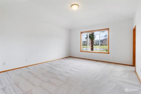 15306 148th Avenue Ct E, Orting, WA 98360 photo 15