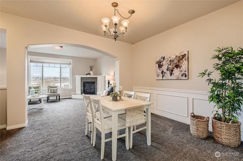 3013 Belmonte Ln, Everett, WA 98201 photo 2