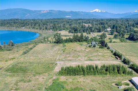 2152 E Hemmi Rd, Bellingham, WA 98226