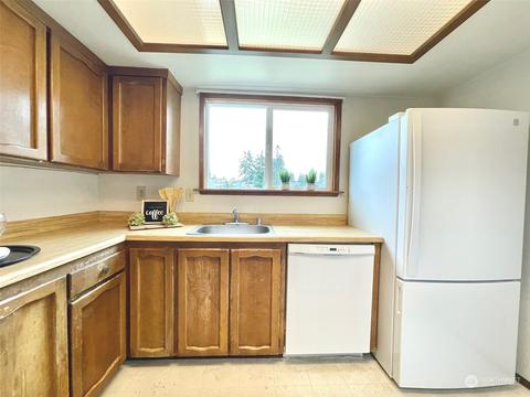 820 E Cady Rd #E205, Everett, WA 98203 photo 12