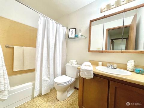 820 E Cady Rd #E205, Everett, WA 98203 photo 23
